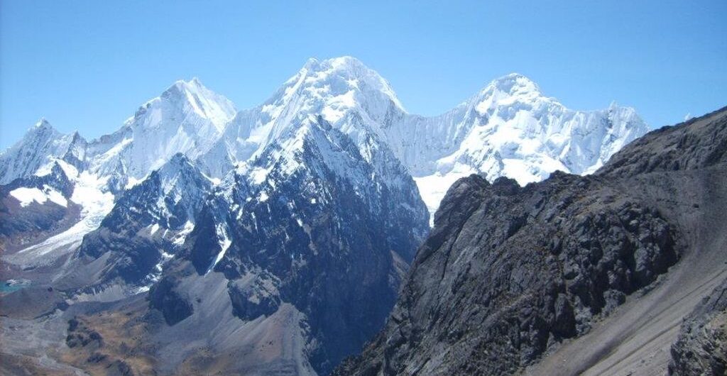 Huayhuas trek altitud sickness in Peru